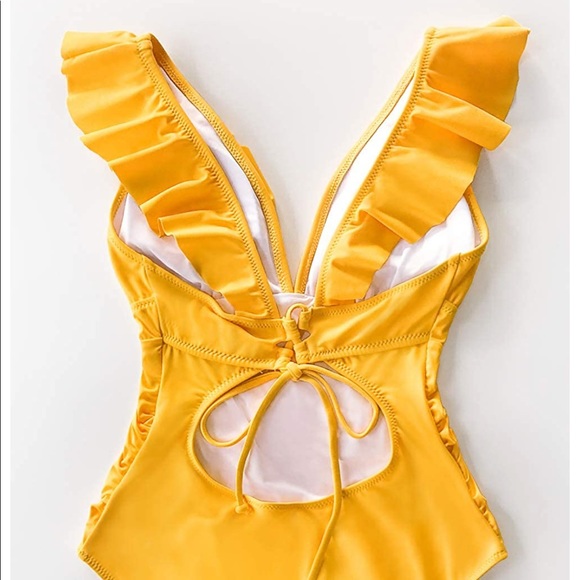 NWT Cupshe Ruffle Ruffled One Piece Swimsuit Bathing Swim Suit Yellow - Picture 3 of 13